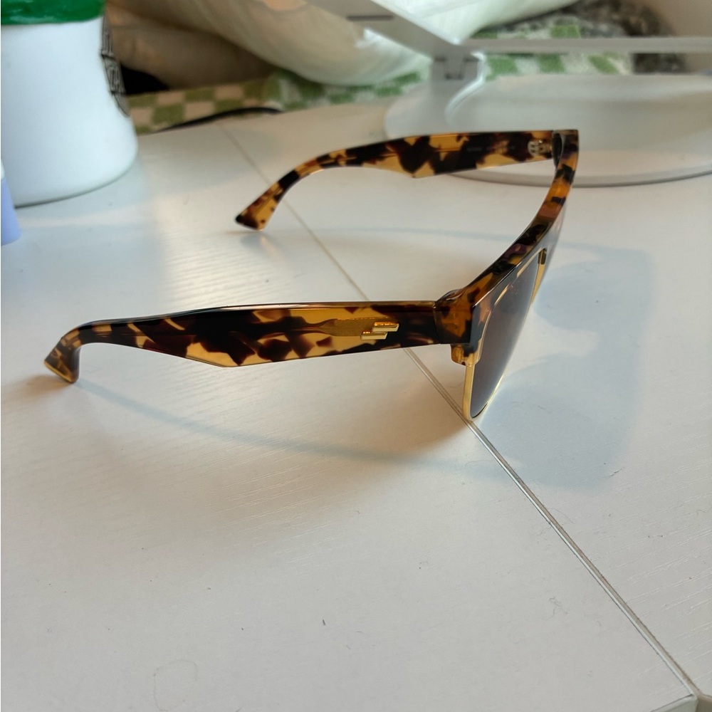 Bottega Veneta 55mm Square Sunglasses (Tortoise) - Picture 3 of 7